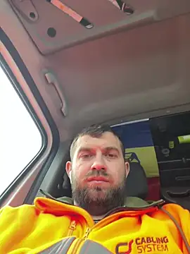 Snapshot of daniel21p chatting on February 26, 8:15 am daniel21p online show from February 26, 8:15 am