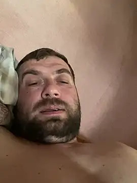 Snapshot of daniel21p chatting on March 2, 8:38 am daniel21p online show from March 2, 8:38 am