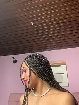 MichelleDiaz Pink online show from February 28, 10:41 am