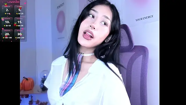 MiaWilsson  online show from November 5, 1:05 am