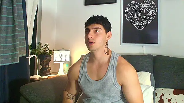 thomyafar online show from March 13, 2:51 am