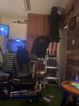 Polaroid White online show from January 8, 4:42 pm