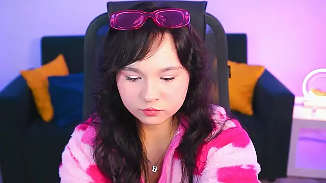 HanaWise online show from February 24, 8:06 am