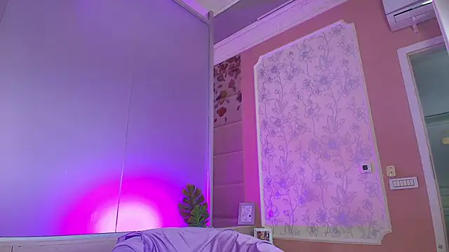 Snapshot of LexySinner chatting on March 12, 5:38 pm LexySinner online show from March 12, 5:38 pm