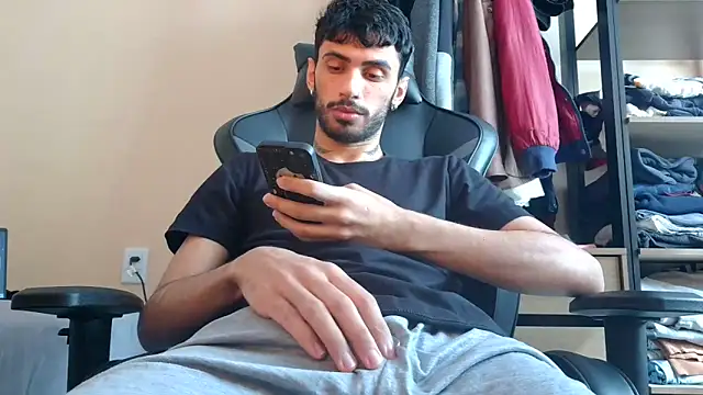 iendriw online show from April 29, 2:43 pm