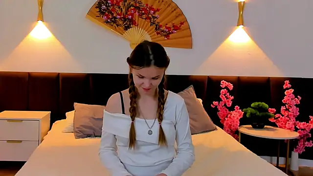 Snapshot of Amber_Rogers chatting on March 13, 6:34 pm Amber Rogers online show from March 13, 6:34 pm