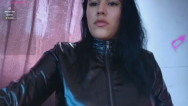 Snapshot of SophiTay chatting on November 10, 6:51 pm SophiTay online show from November 10, 6:51 pm