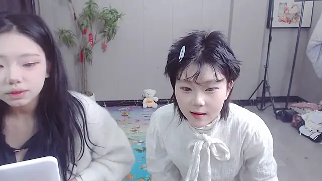 Snapshot of Facai55555 chatting on March 8, 11:37 am Facai55555 online show from March 8, 11:37 am