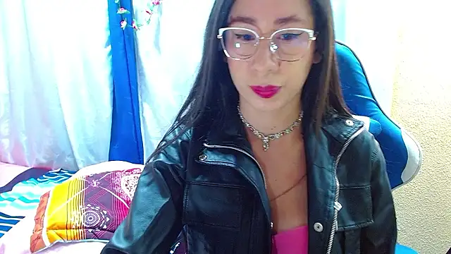 Gia leinn online show from January 15, 3:05 pm