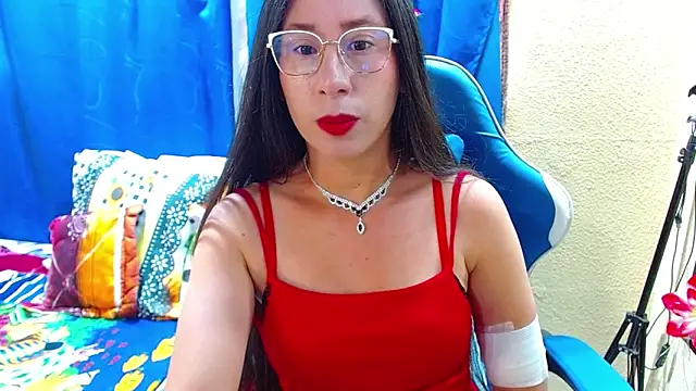 Gia leinn online show from June 21, 7:27 pm