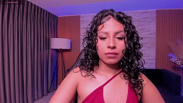 hannah thomson  online show from September 30, 3:44 am