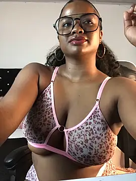 Snapshot of ValerieBlakee chatting on May 20, 4:35 pm ValerieBlakee online show from May 20, 4:35 pm