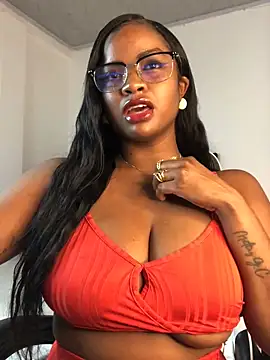 Snapshot of ValerieBlakee chatting on May 22, 12:22 pm ValerieBlakee online show from May 22, 12:22 pm