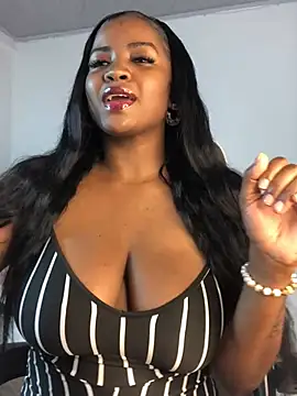 Snapshot of ValerieBlakee chatting on June 12, 6:29 pm ValerieBlakee online show from June 12, 6:29 pm