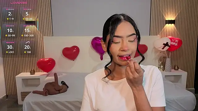 ChloeMoon9 online show from February 14, 12:24 pm