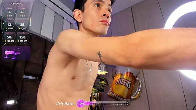 ValentinoMoreti online show from September 30, 2:55 pm