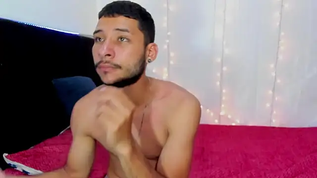 Snapshot of MarcusRosse chatting on March 4, 2:56 pm MarcusRosse online show from March 4, 2:56 pm