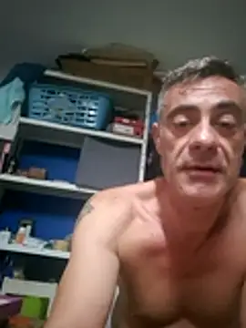 Snapshot of Shun4627 chatting on August 1, 9:57 pm Shun4627 online show from August 1, 9:57 pm