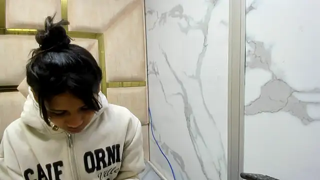 Kendall 6669 online show from December 17, 12:22 pm