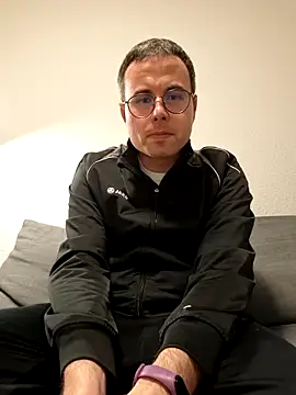 Simonudist online show from February 5, 5:06 pm