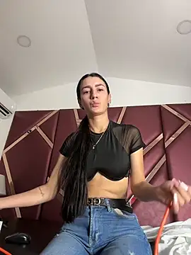 Snapshot of DanielaMedinaa chatting on October 18, 7:58 pm DanielaMedinaa online show from October 18, 7:58 pm