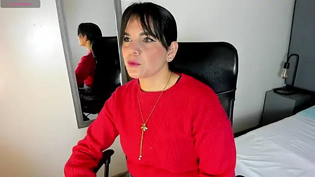 laura hotties online show from January 7, 1:02 pm