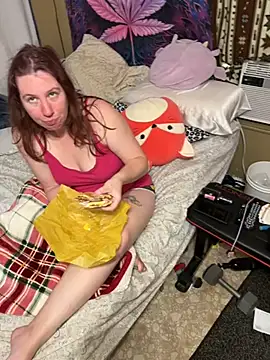 Snapshot of Seductivefoxy@xh chatting on March 6, 4:17 pm Seductivefoxyxh online show from March 6, 4:17 pm