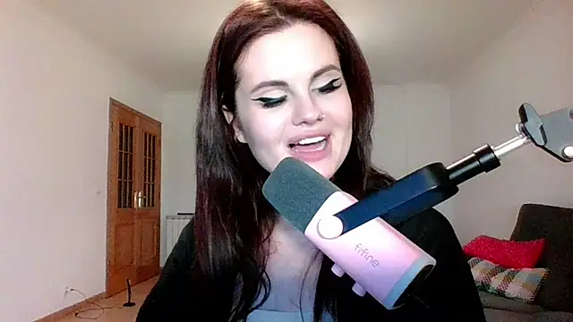 Della Ideal online show from March 20, 6:31 pm