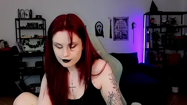 Snapshot of Della_Ideal chatting on July 18, 5:39 pm Della Ideal online show from July 18, 5:39 pm