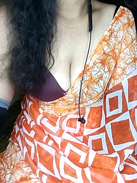 Snapshot of geetha_telugu_kan277 chatting on February 24, 11:09 pm geetha telugu kan277 online show from February 24, 11:09 pm