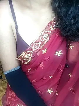 Snapshot of geetha_telugu_kan277 chatting on March 22, 12:17 am geetha telugu kan277 online show from March 22, 12:17 am