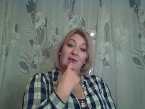 ArielXLoveresss online show from February 27, 7:15 pm