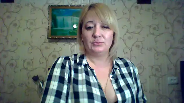 ArielXLoveresss online show from March 11, 9:59 pm