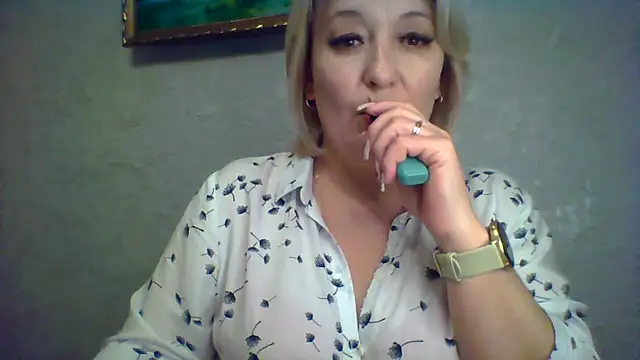 ArielXLoveresss online show from November 4, 7:24 pm