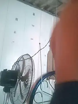 Snapshot of cachondo93 chatting on November 7, 6:41 pm cachondo93 online show from November 7, 6:41 pm