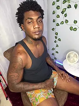 Snapshot of LOGAN_DRAKE chatting on March 10, 8:04 am LOGAN DRAKE online show from March 10, 8:04 am