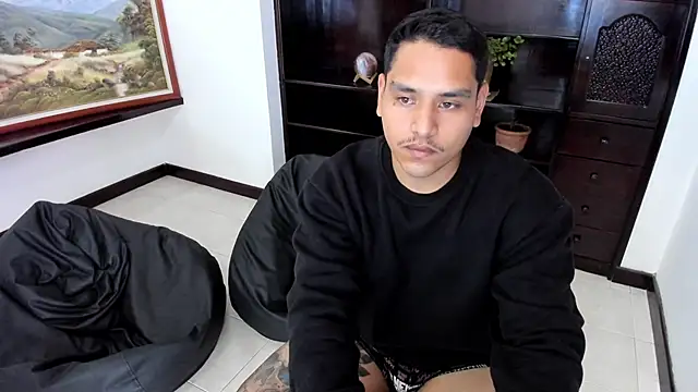 Snapshot of maxflurry_ chatting on March 18, 5:42 pm maxflurry online show from March 18, 5:42 pm