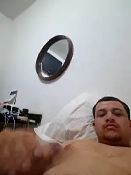 comcoroas online show from March 31, 1:40 am