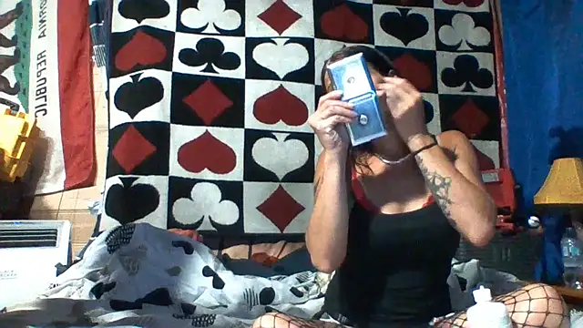 Snapshot of SillyRabbitz chatting on July 13, 3:42 am SillyRabbitz online show from July 13, 3:42 am