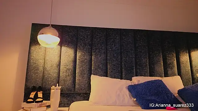 Ariannaa Suarez1 online show from February 10, 7:40 pm