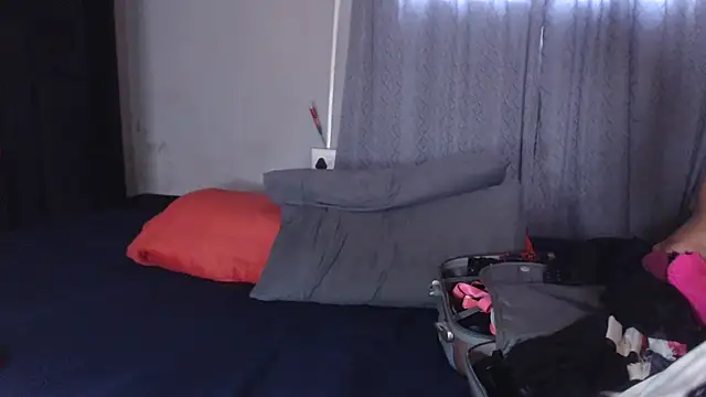 xMiAmor online show from October 28, 8:40 am