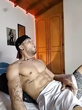 morenosiam online show from January 18, 8:23 pm