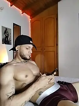 morenosiam online show from February 7, 4:49 am