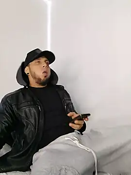 morenosiam online show from March 9, 5:22 am