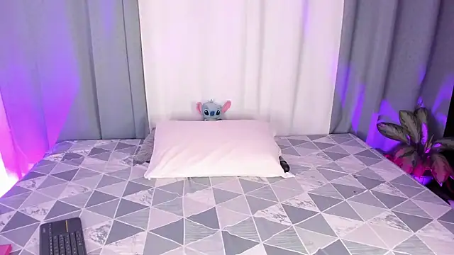 Iam brittanyjhons online show from April 2, 5:49 am