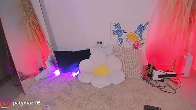 Snapshot of MiiaParker6972 chatting on February 28, 7:03 pm MiiaParker6972 online show from February 28, 7:03 pm