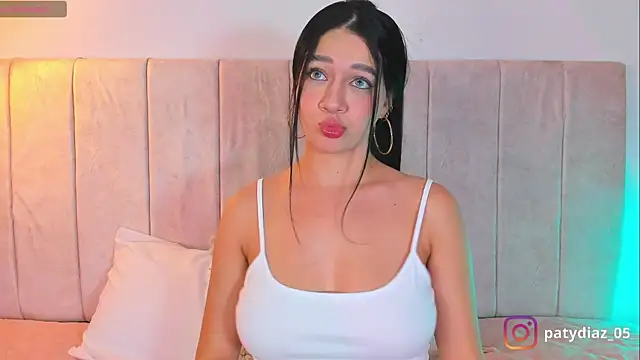 Snapshot of MiiaParker6972 chatting on November 14, 12:20 am MiiaParker6972 online show from November 14, 12:20 am