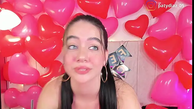 Snapshot of MiiaParker6972 chatting on February 7, 9:51 pm MiiaParker6972 online show from February 7, 9:51 pm