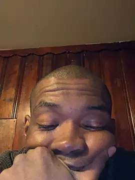 Snapshot of YODAPESOS chatting on February 21, 11:17 pm YODAPESOS online show from February 21, 11:17 pm