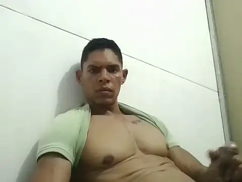 LatinoXXl23cm online show from October 30, 6:41 pm